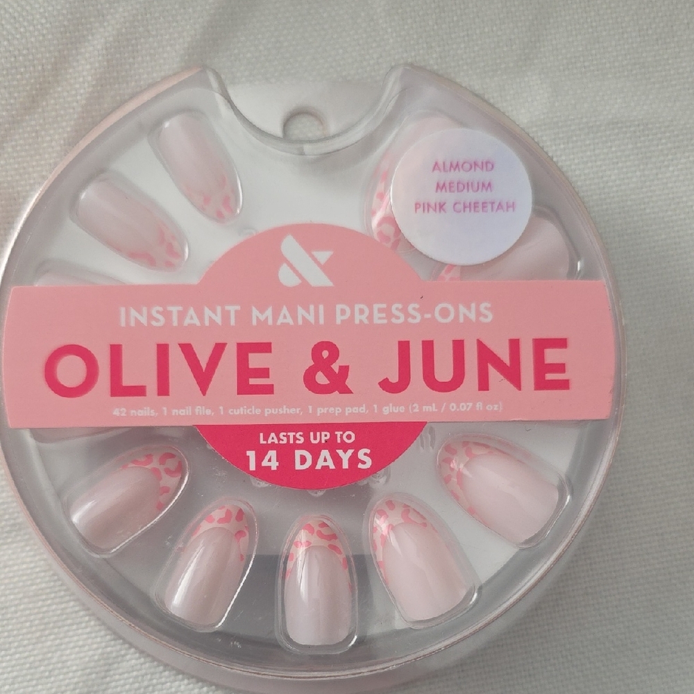 Instant Mani Press-Ons - Almond Medium Pink Cheetah